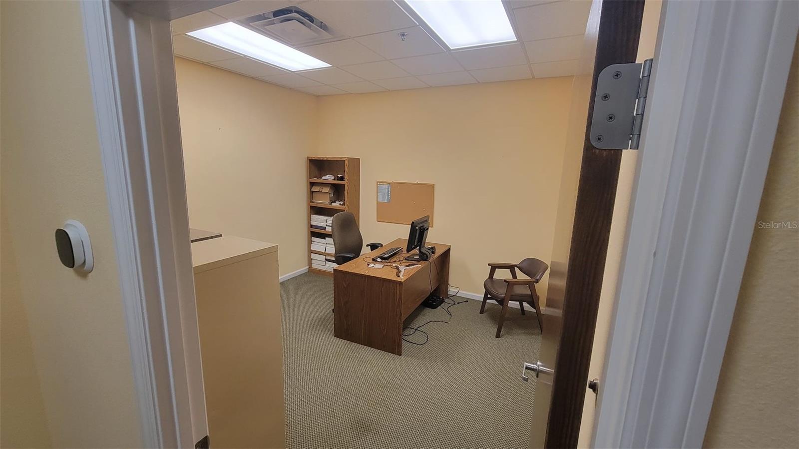 LEESBURG LEESBURG COMMERCE PARK PH 01 - Commercial Lease