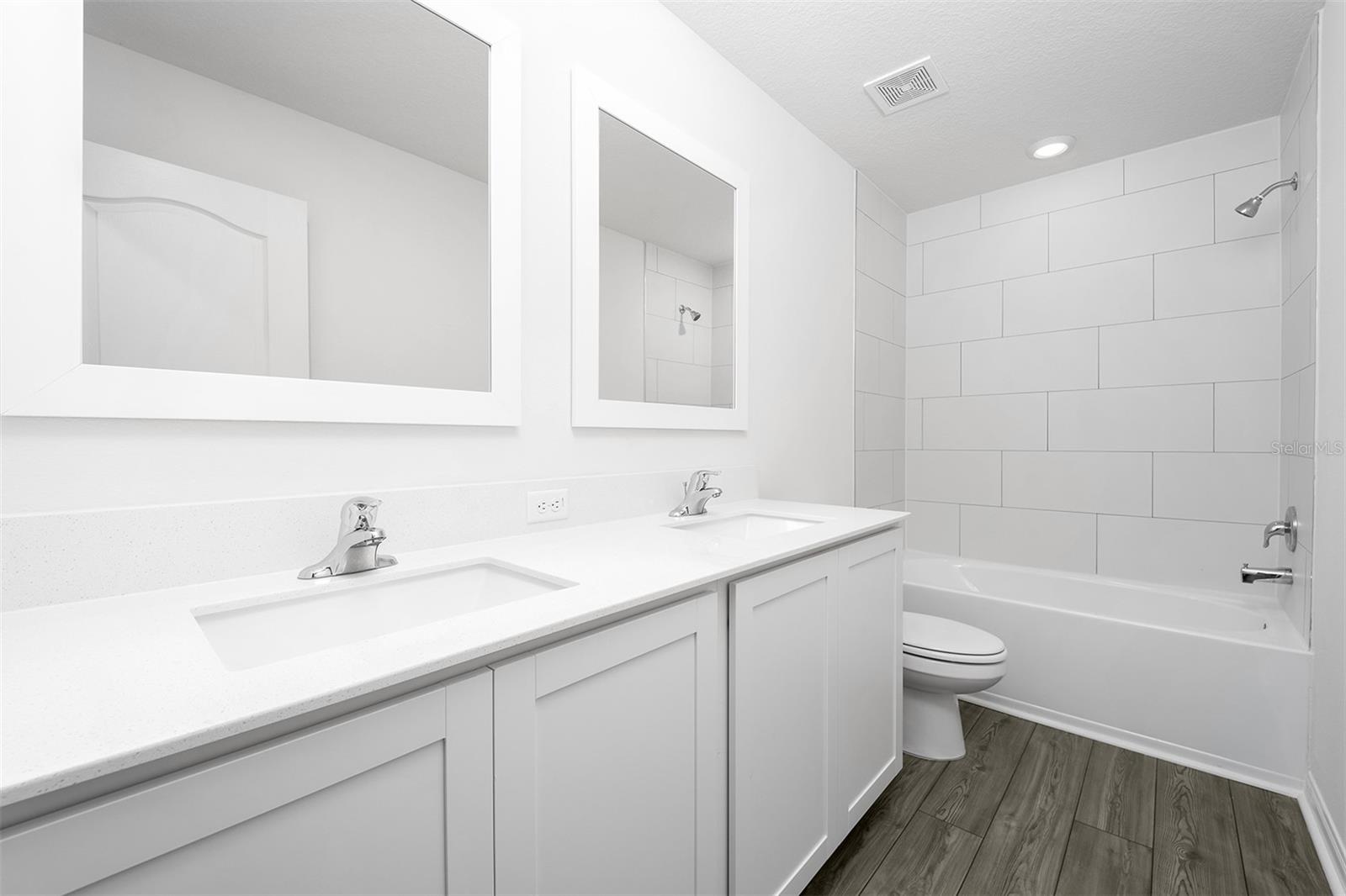 TULA PARC - Residential