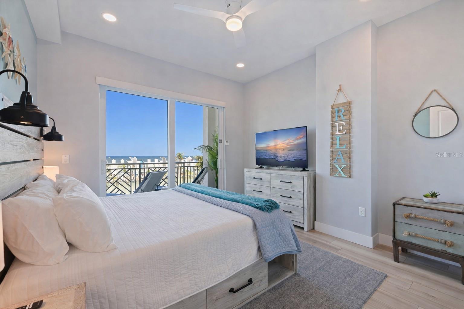 HARBOR AT TOWN CENTER CONDO - Residential