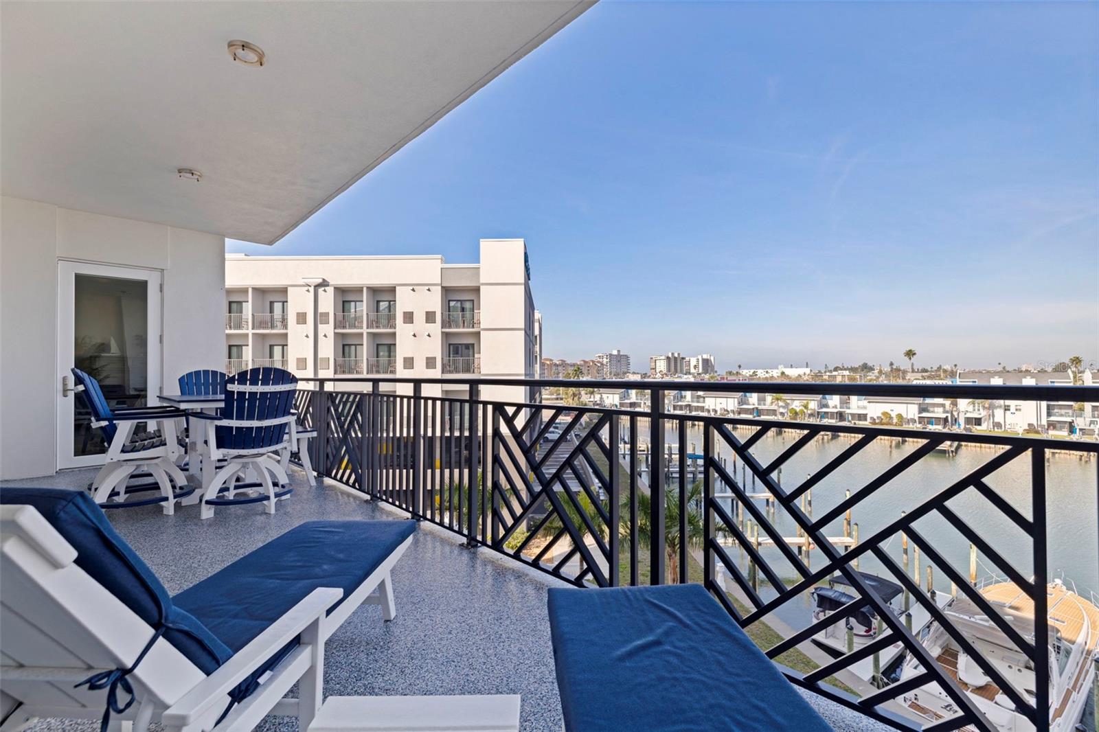 HARBOR AT TOWN CENTER CONDO - Residential