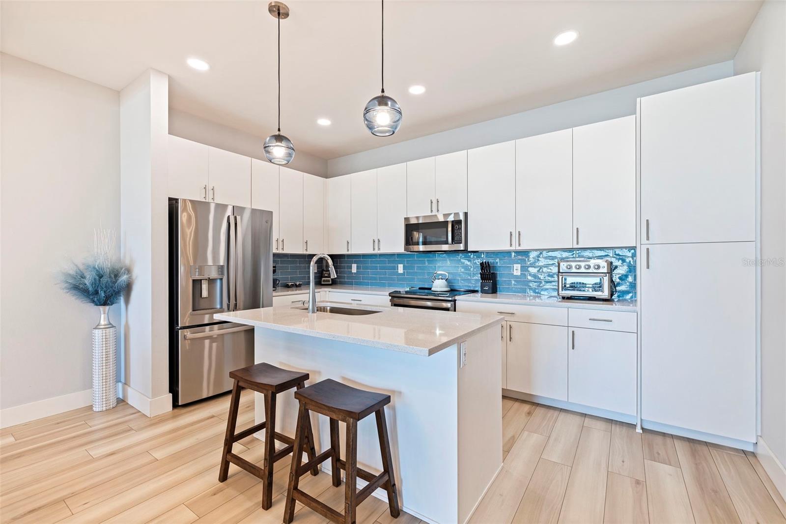 HARBOR AT TOWN CENTER CONDO - Residential