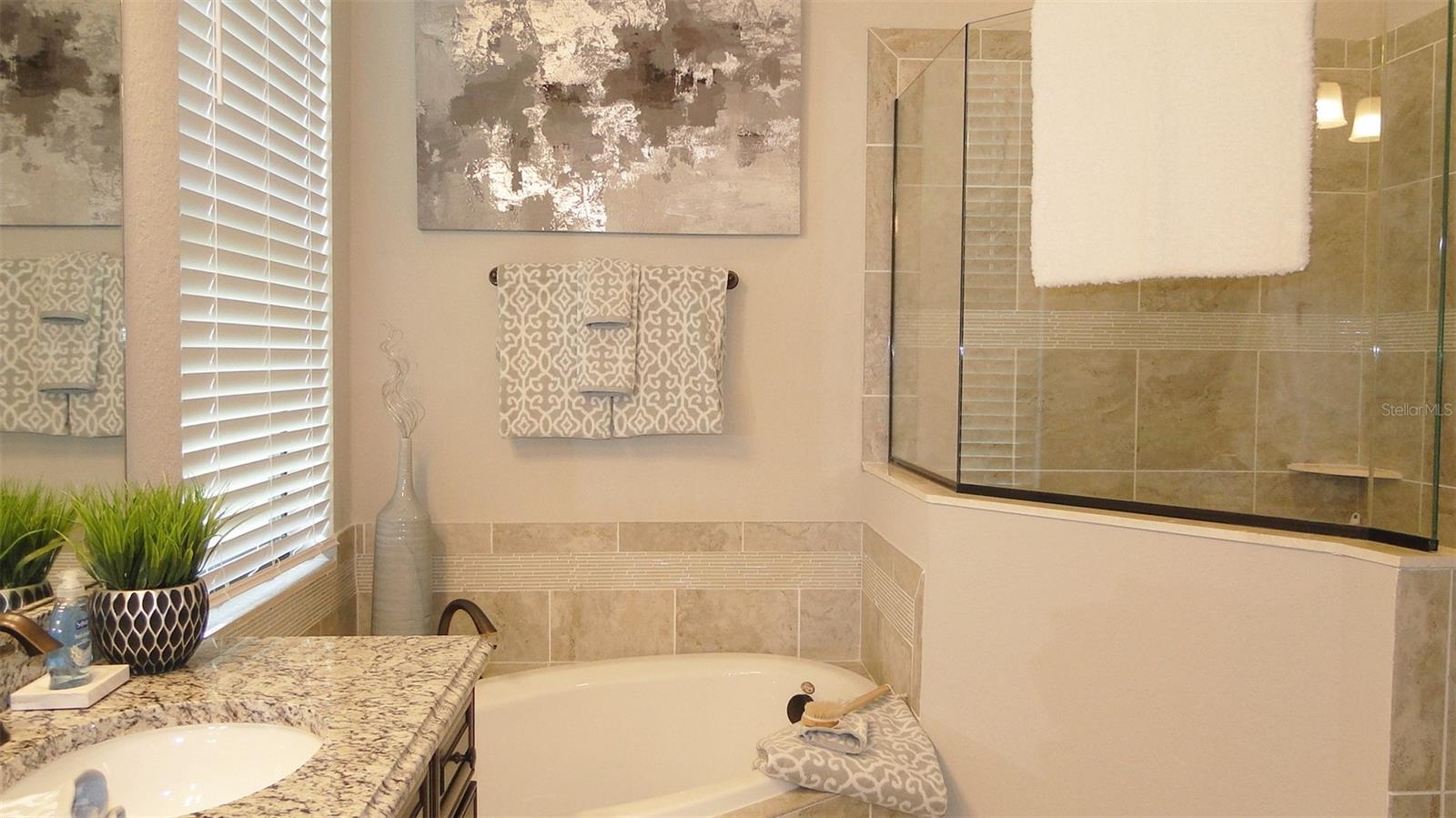LAKEWOOD NATIONAL - Residential Lease
