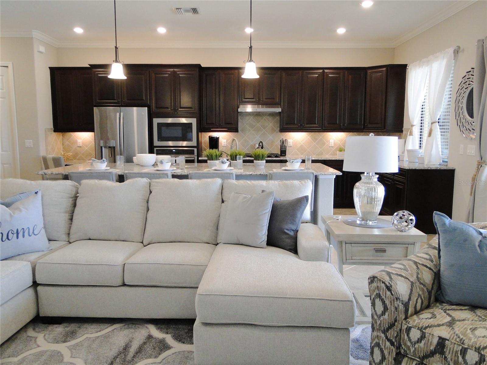 LAKEWOOD NATIONAL - Residential Lease