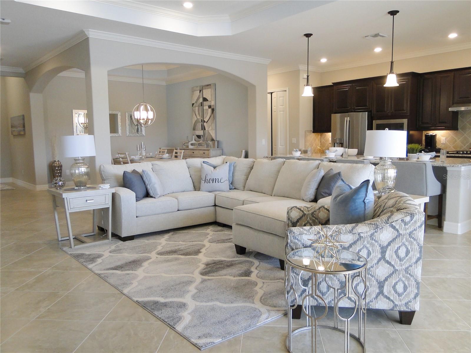 LAKEWOOD NATIONAL - Residential Lease