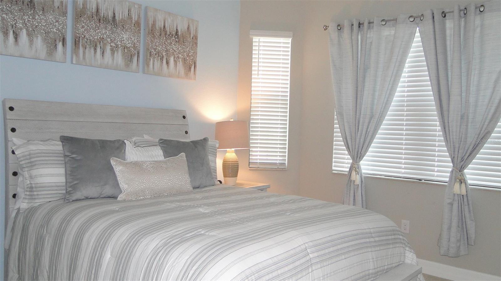 LAKEWOOD NATIONAL - Residential Lease