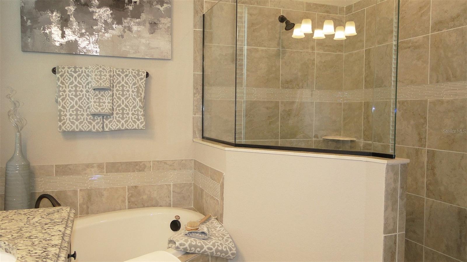 LAKEWOOD NATIONAL - Residential Lease