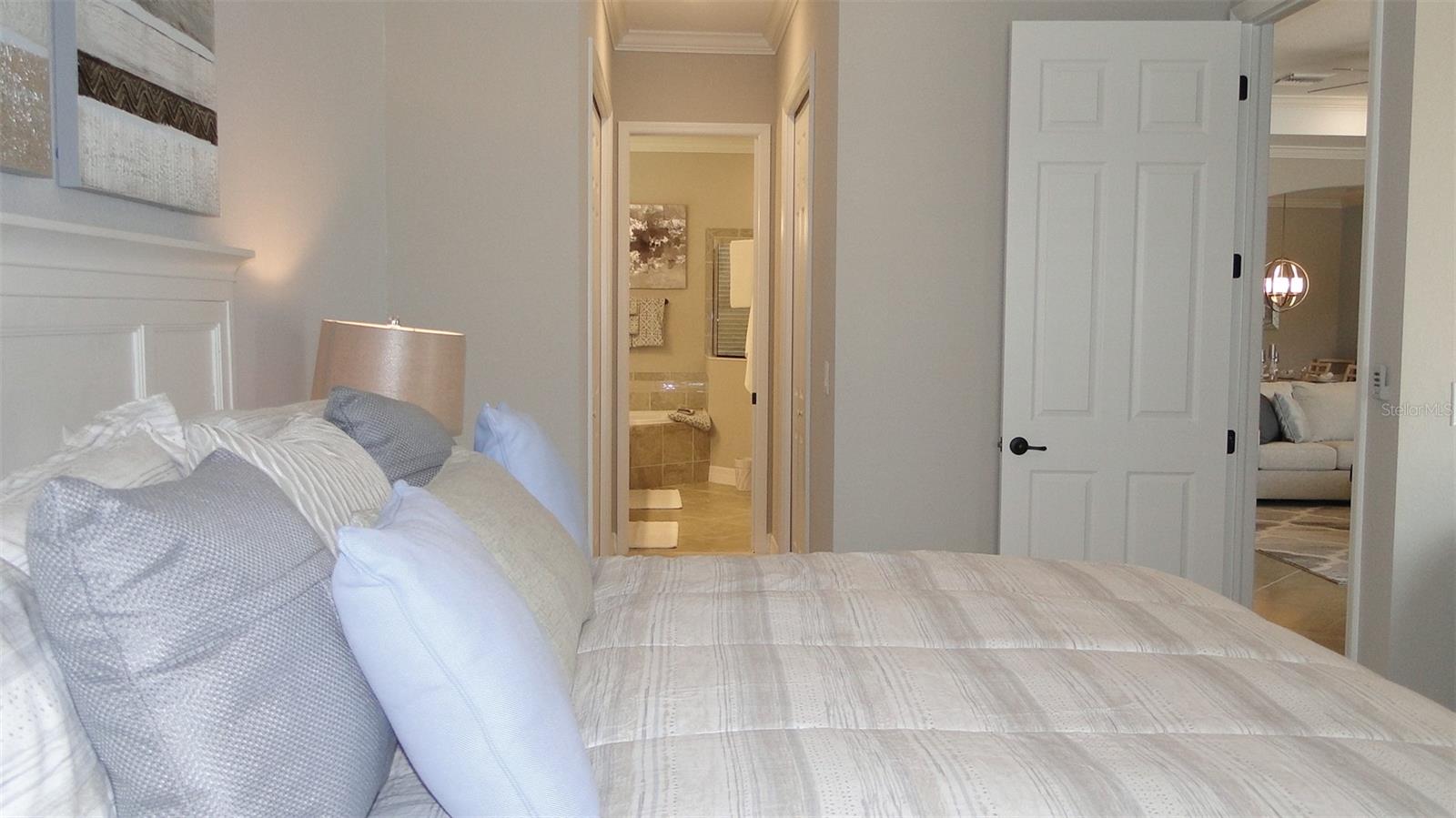 LAKEWOOD NATIONAL - Residential Lease