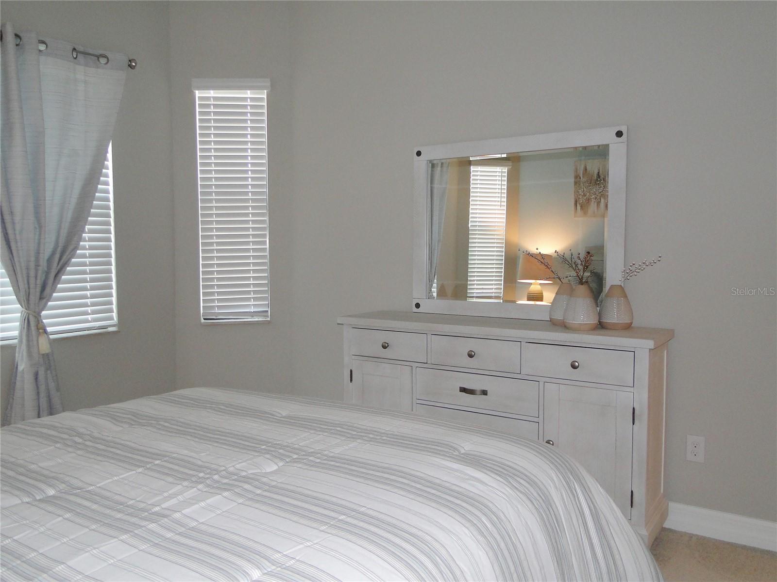 LAKEWOOD NATIONAL - Residential Lease