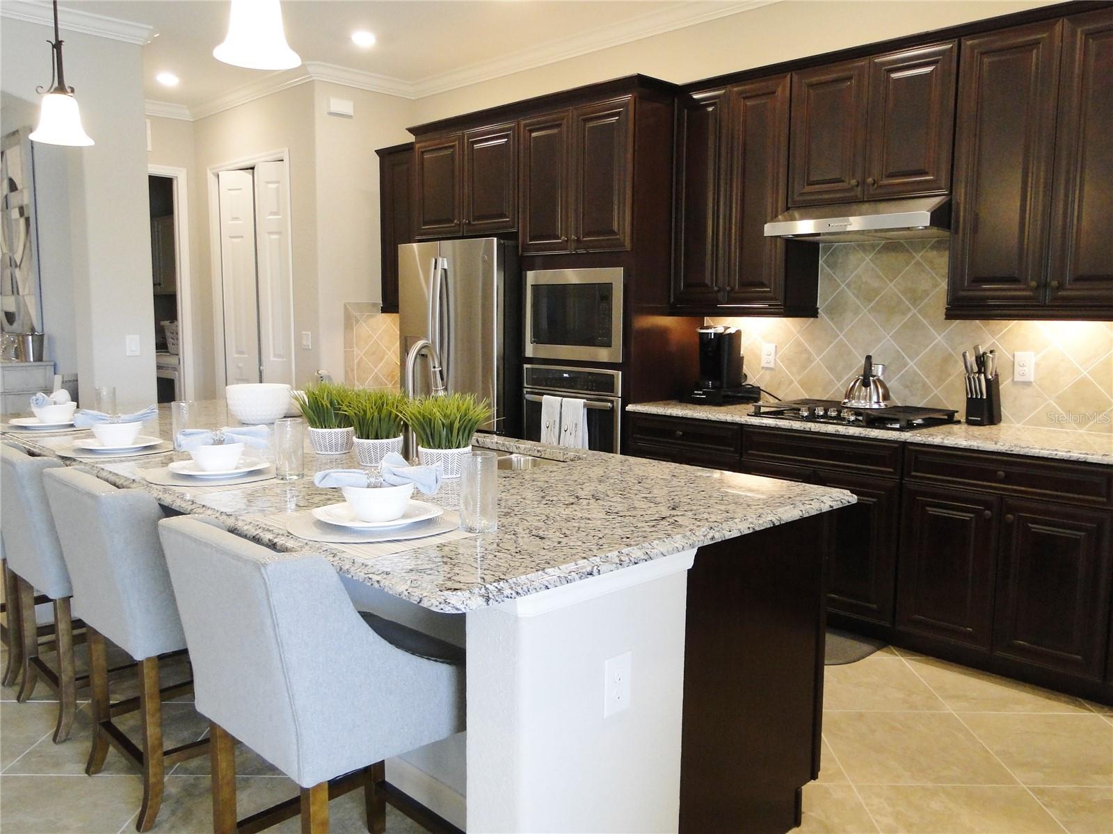 LAKEWOOD NATIONAL - Residential Lease