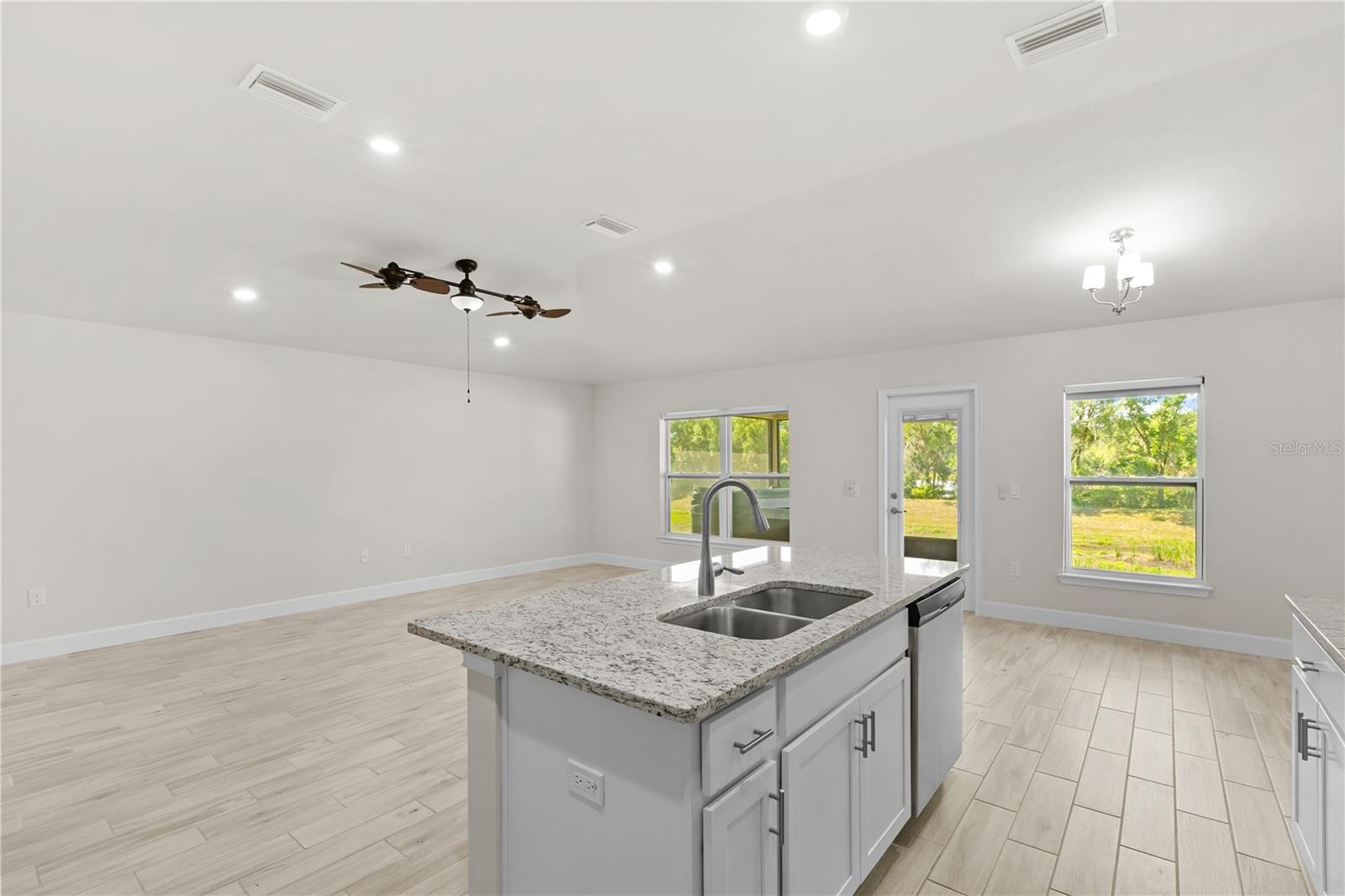 ABBEY GLEN - Residential