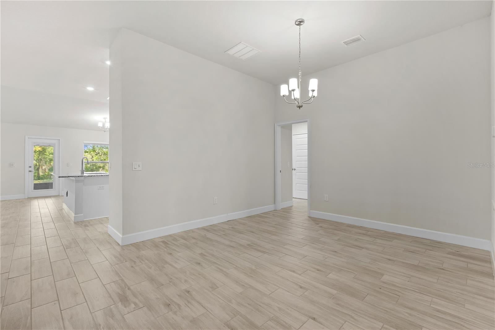 ABBEY GLEN - Residential