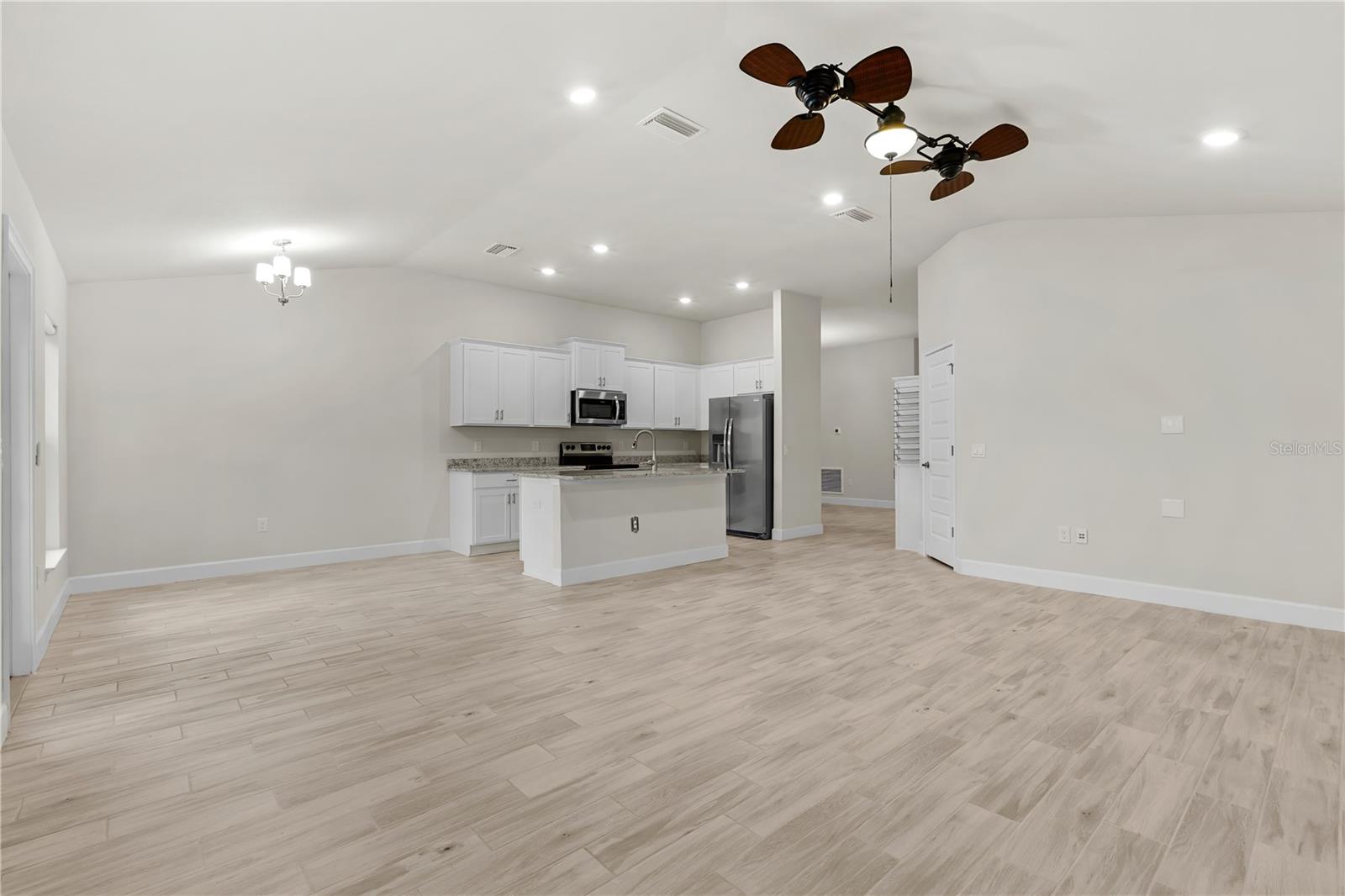 ABBEY GLEN - Residential