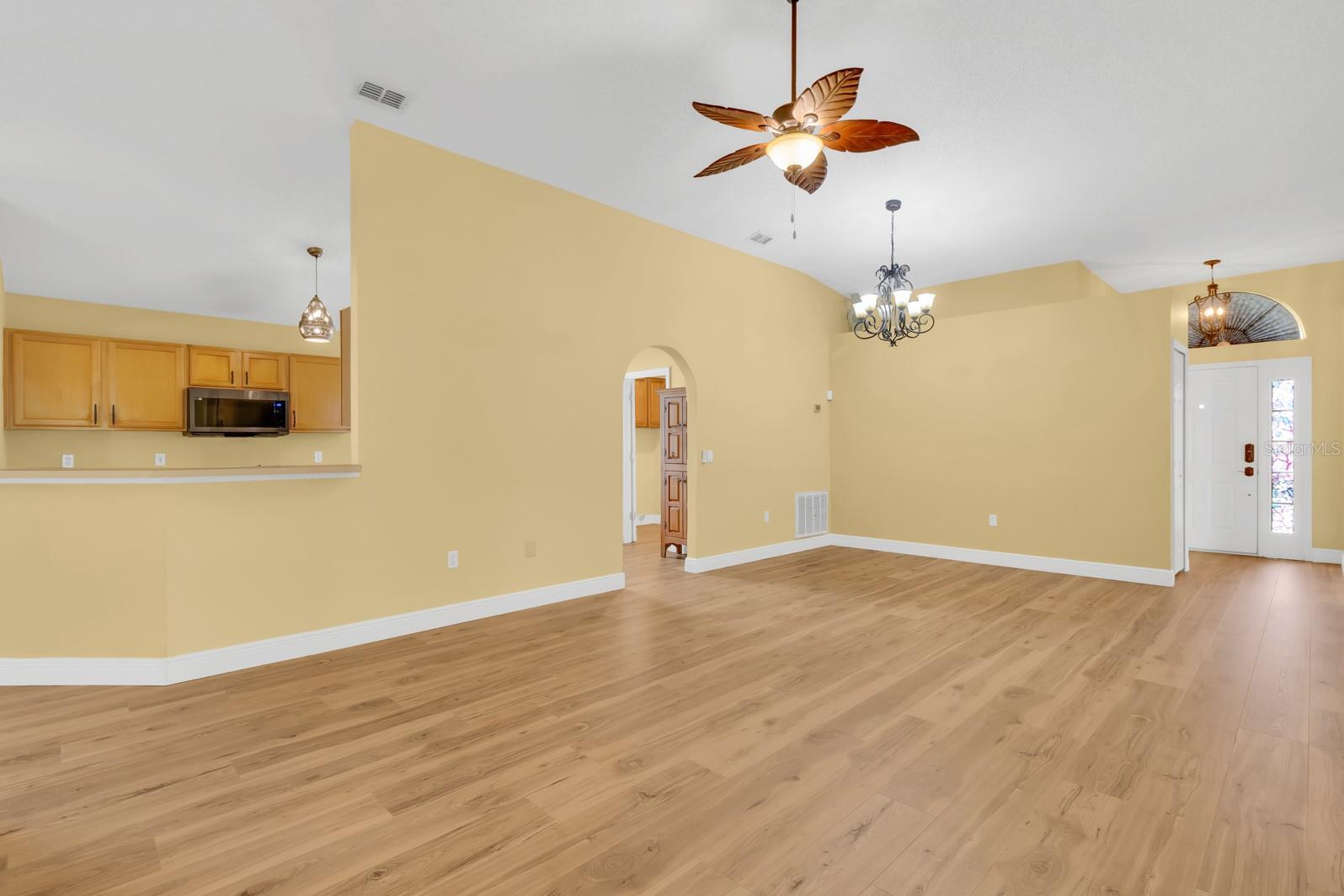 MONTEREY OAKS - Residential