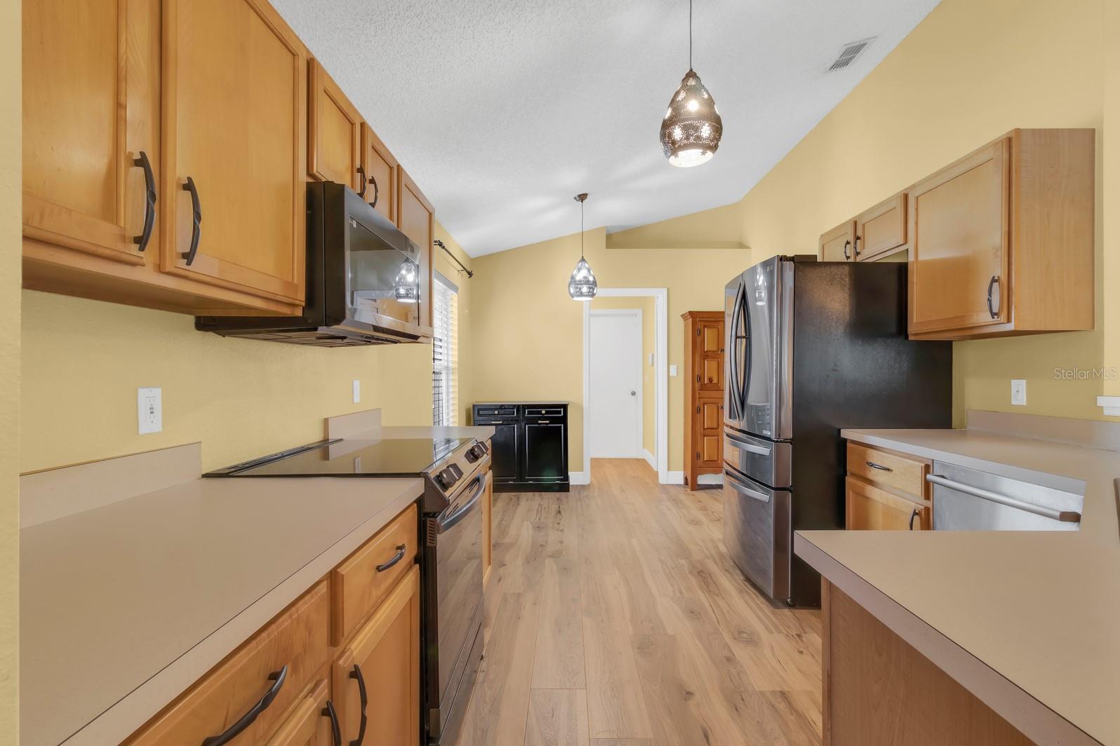 MONTEREY OAKS - Residential