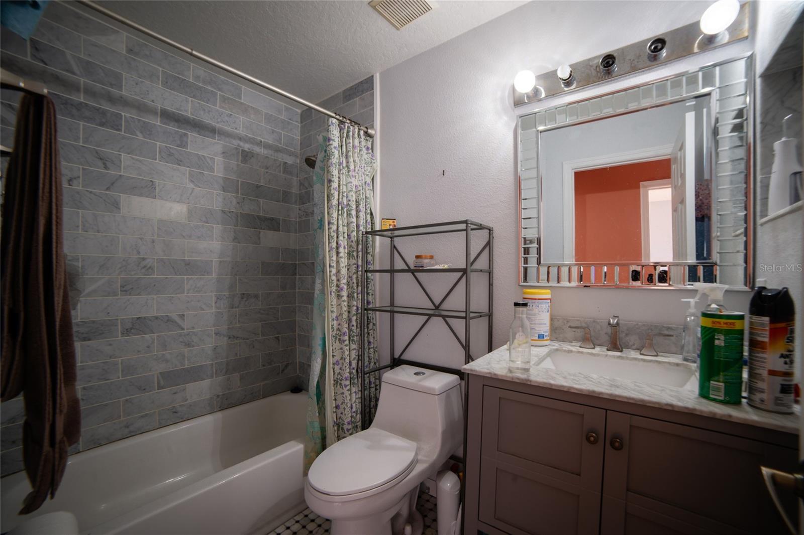 HERITAGE PARK TWNHMS - Residential