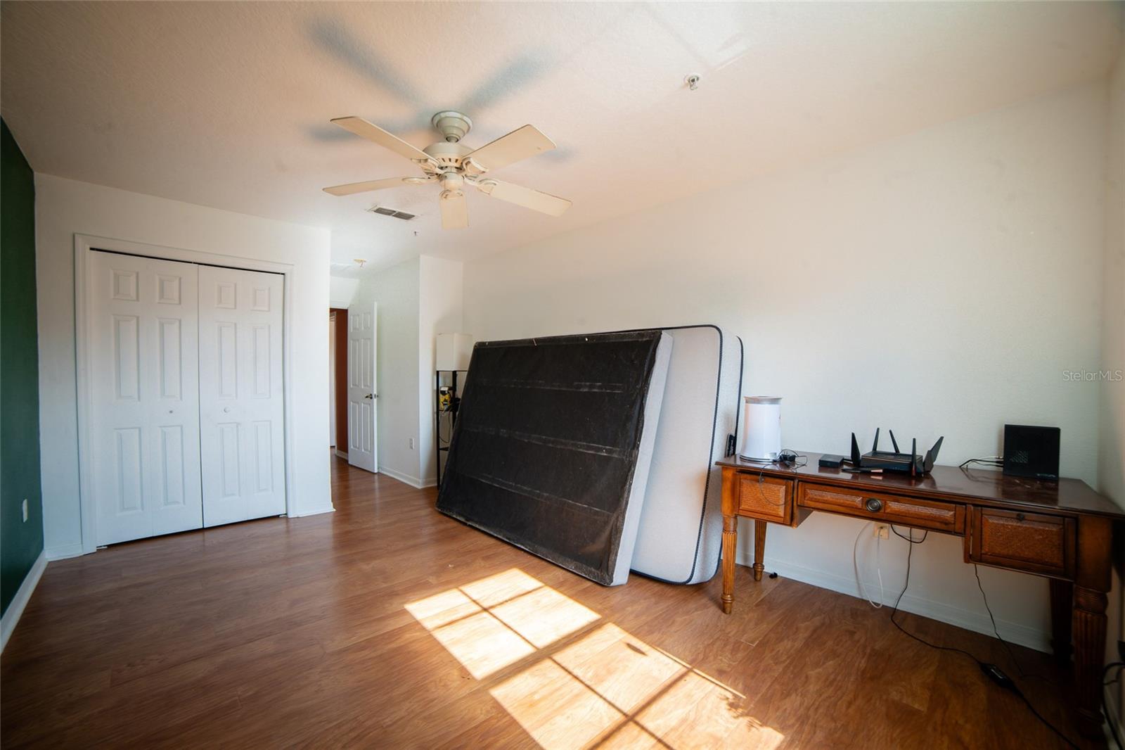 HERITAGE PARK TWNHMS - Residential