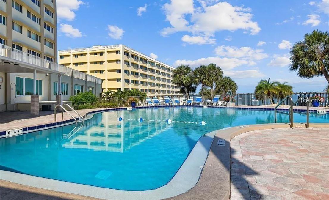 HARBOUR CLUB CONDO 2 - Residential