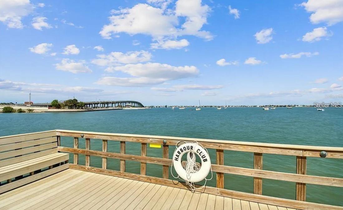 HARBOUR CLUB CONDO 2 - Residential