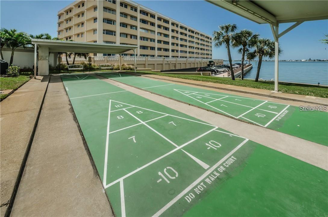 HARBOUR CLUB CONDO 2 - Residential