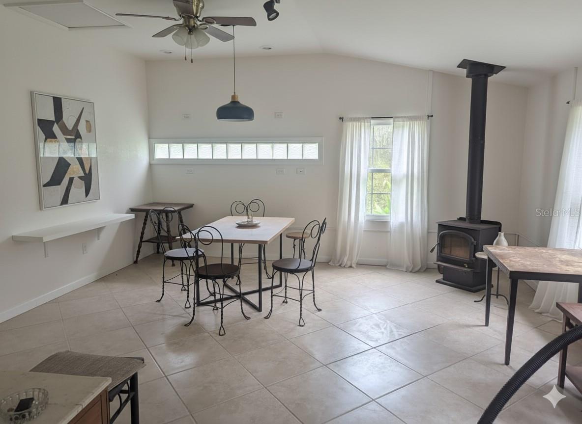 1518 DAWN HEIGHTS DRIVE