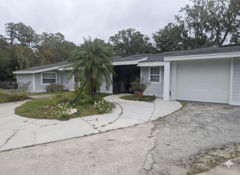 Photo of 1518 Dawn Heights Drive, Lakeland, FL 33801 (MLS # TB8437874)