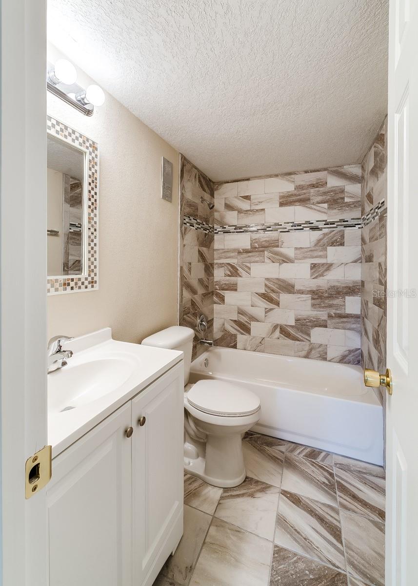 WIMBLEDON PARK CONDO 01 - Residential Lease