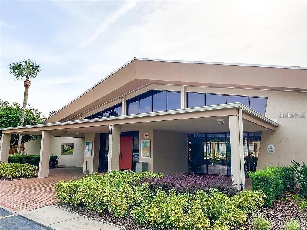 WIMBLEDON PARK CONDO 01 - Residential Lease