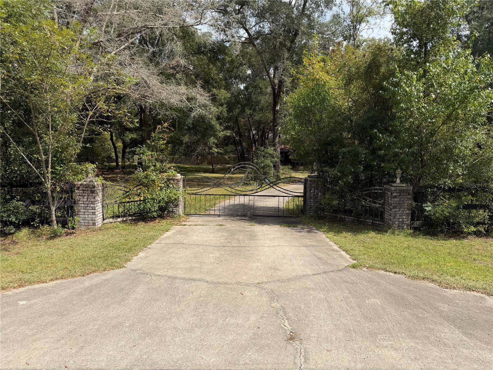 875 NW 70 TERRACE