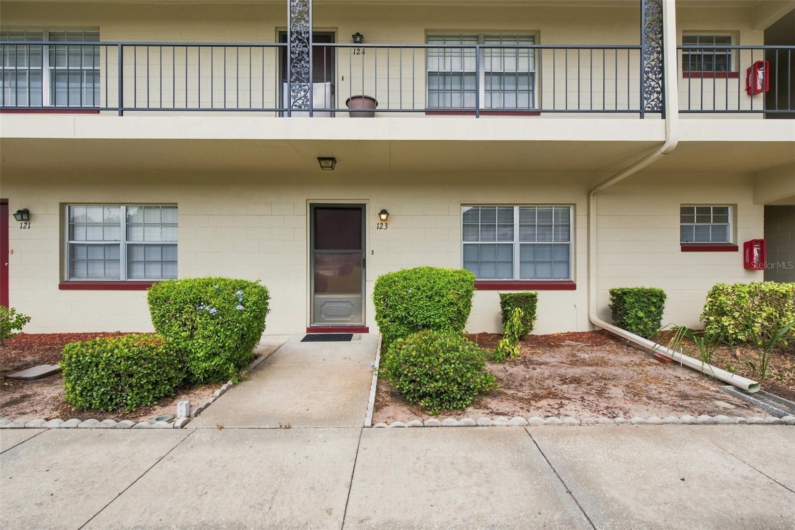 5505 HERNANDES DR 123