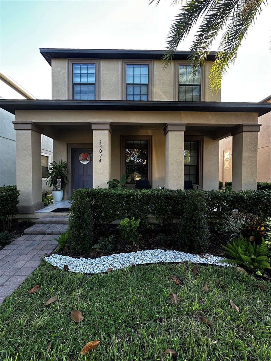 Beautifully remodeled home for rent in the highly desirable community of Windermere Sound! ? This spacious property offers 3 bedrooms, 2.5 bathrooms, and a bright open layout perfect for modern living. The updated kitchen features new appliances, quartz countertops, and elegant finishes. Enjoy your mornings on the screened patio overlooking a peaceful pond and your evenings in a community surrounded by parks, playgrounds, and top-rated schools.
Freshly painted, new flooring throughout, and move-in ready! Conveniently located near Disney, shopping, and restaurants.
Don’t miss this one — homes in Windermere like this don’t stay on the market for long!