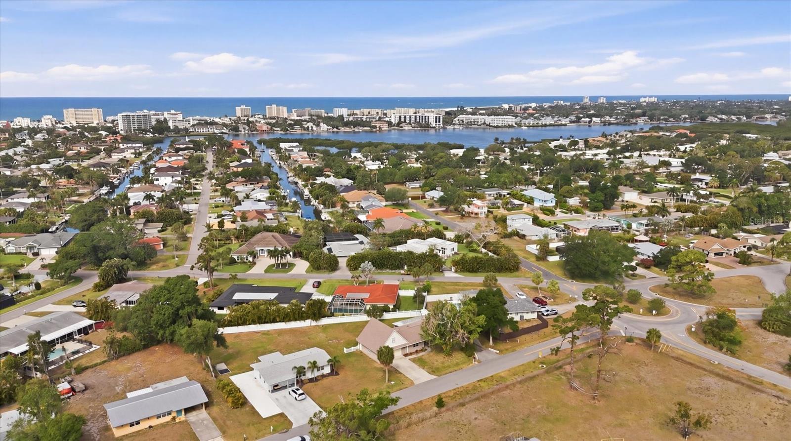 PINE SHORES ESTATE 4TH SEC - Residential