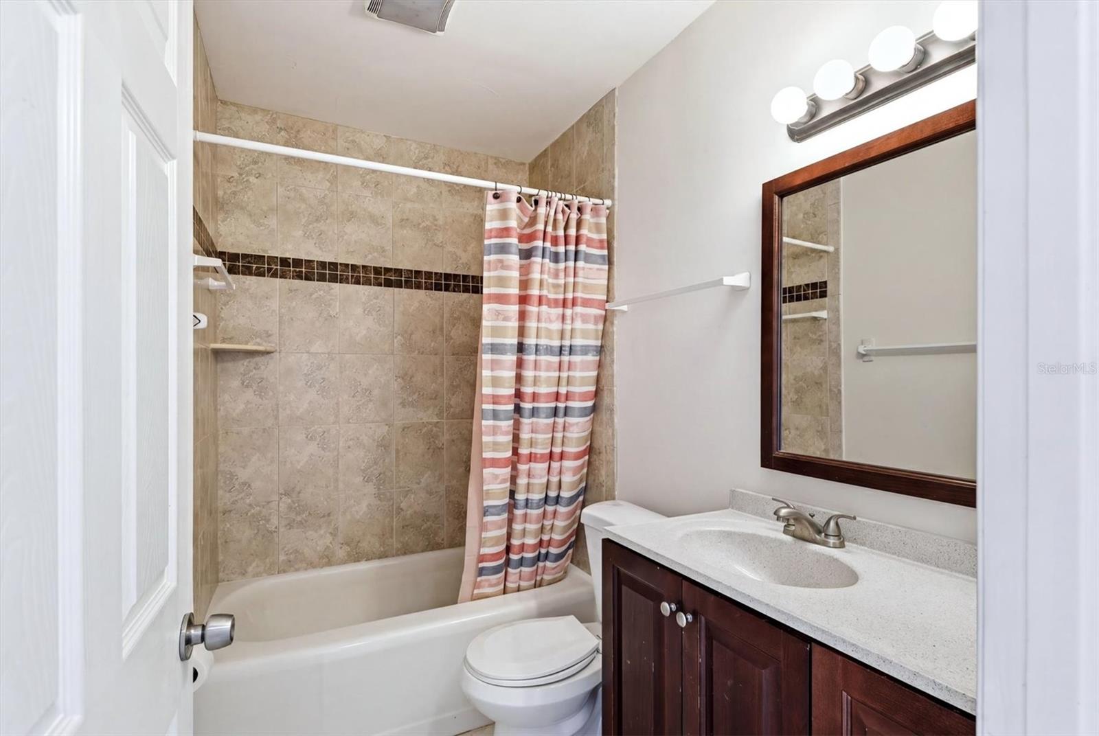 PINE SHORES ESTATE 4TH SEC - Residential