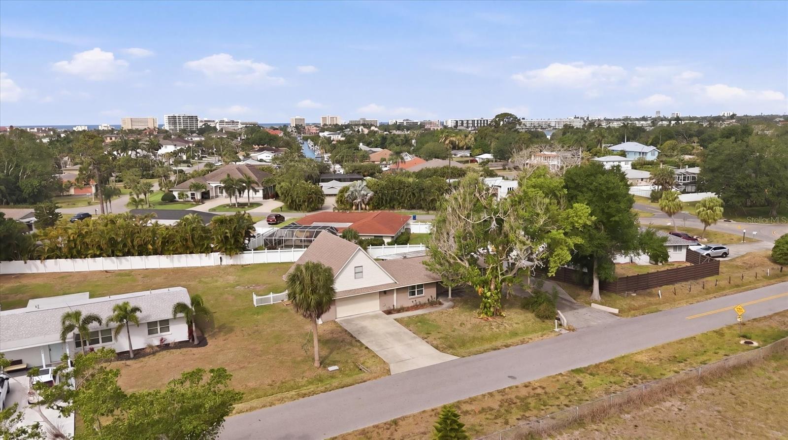 PINE SHORES ESTATE 4TH SEC - Residential