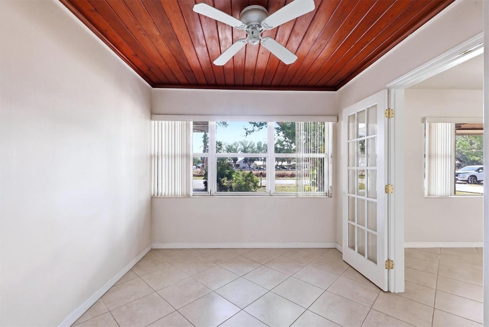 PINE SHORES ESTATE 4TH SEC - Residential