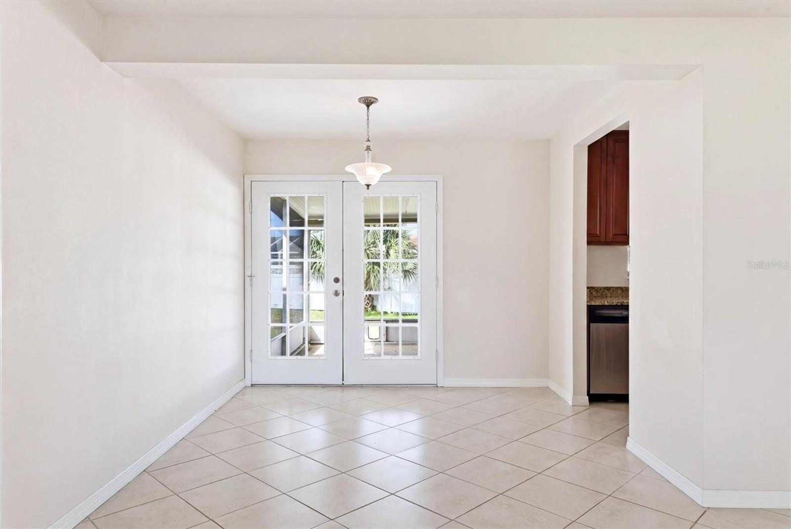 PINE SHORES ESTATE 4TH SEC - Residential