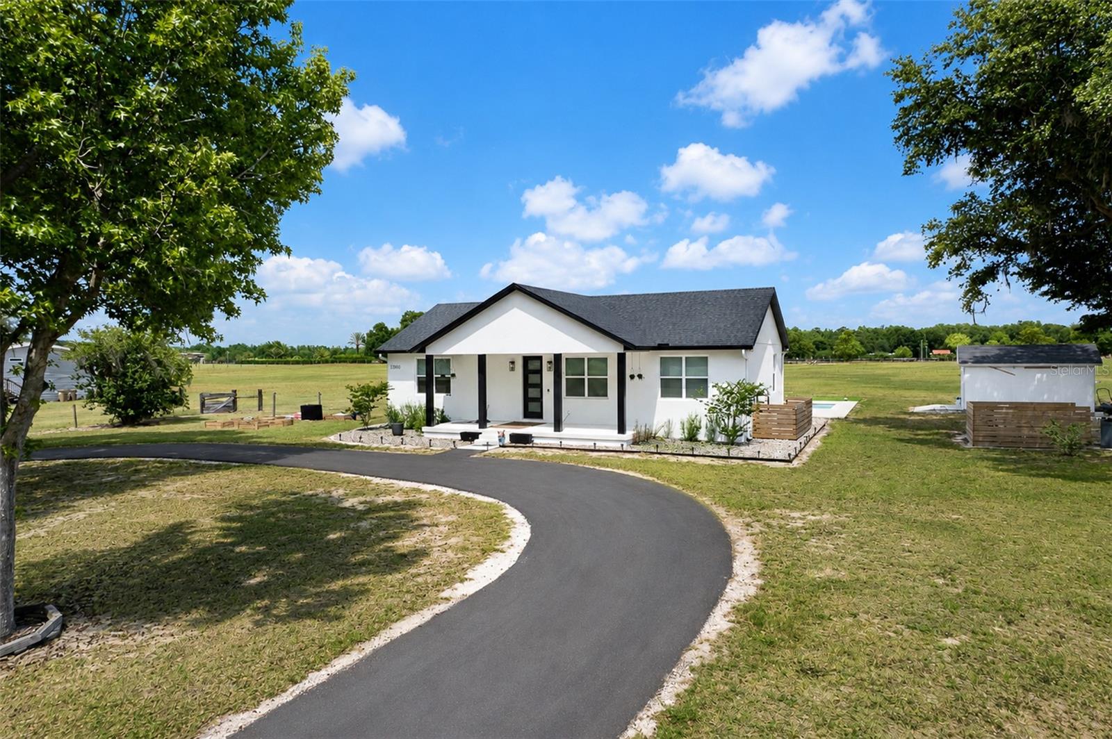 GROVELAND FARMS 26-22-24 - Residential