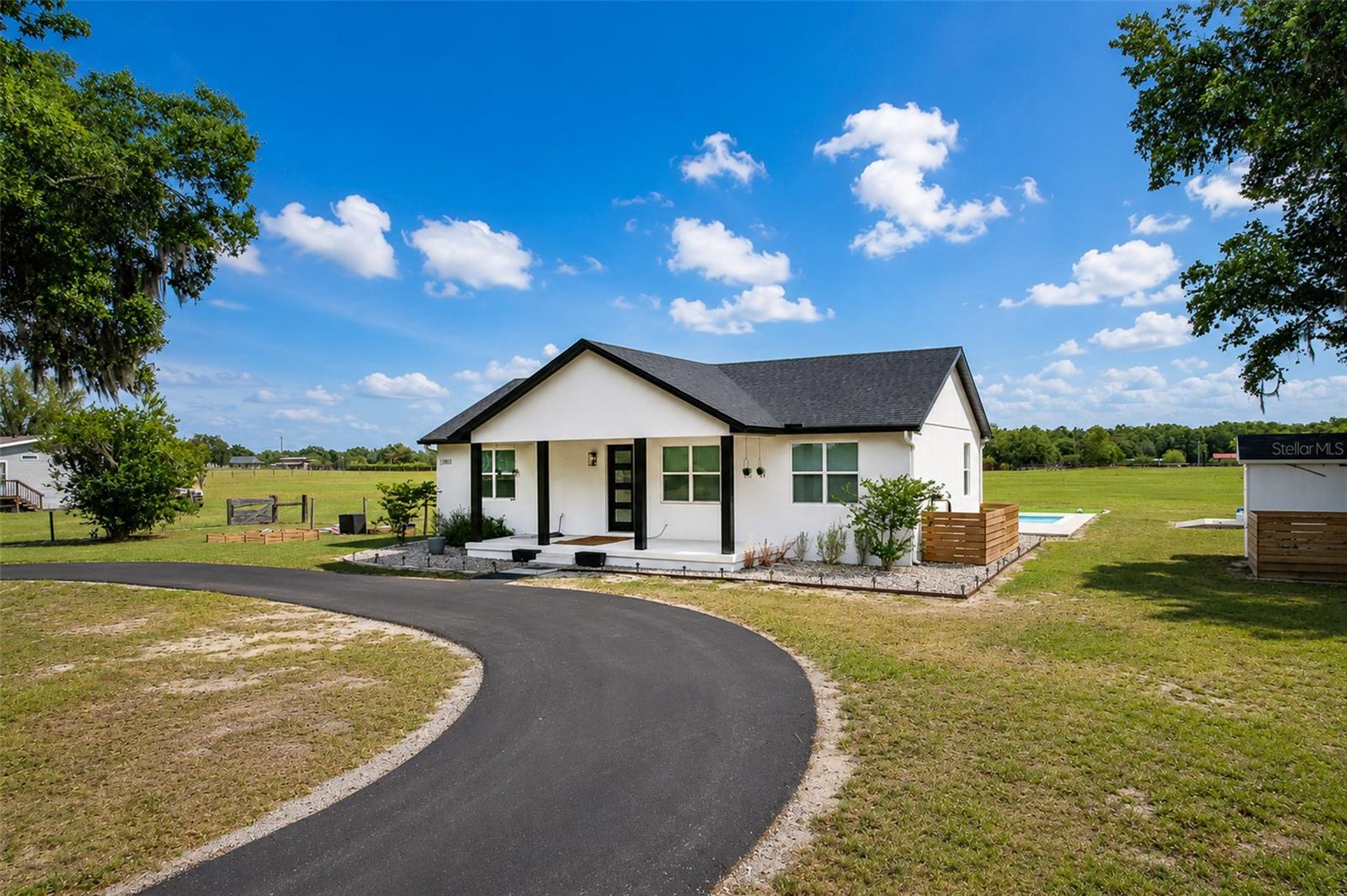 GROVELAND FARMS 26-22-24 - Residential