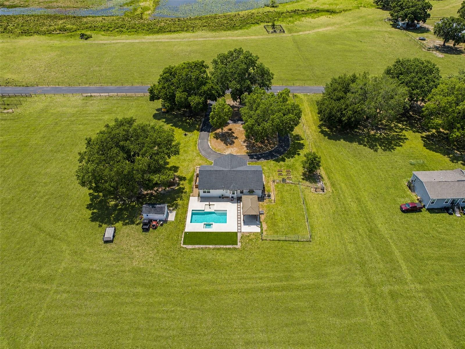 GROVELAND FARMS 26-22-24 - Residential