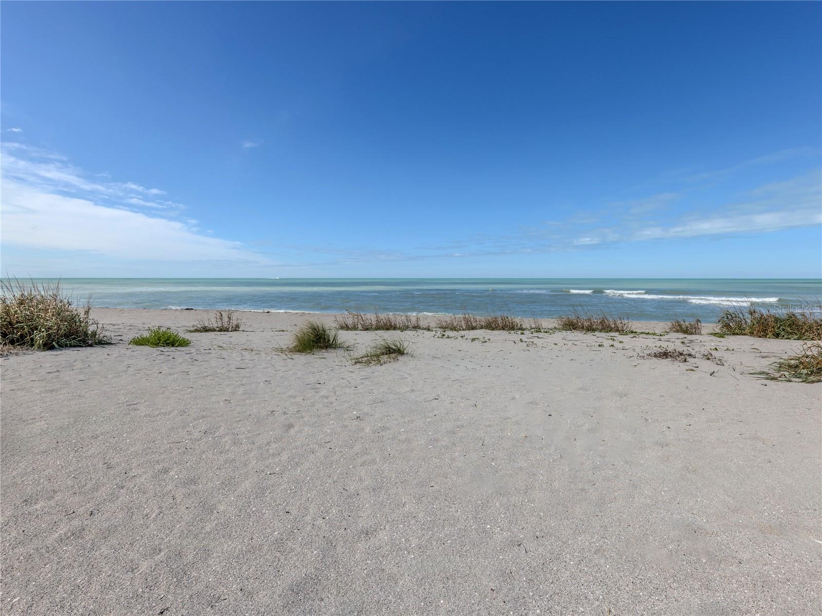 ISLAND SHORES - Residential