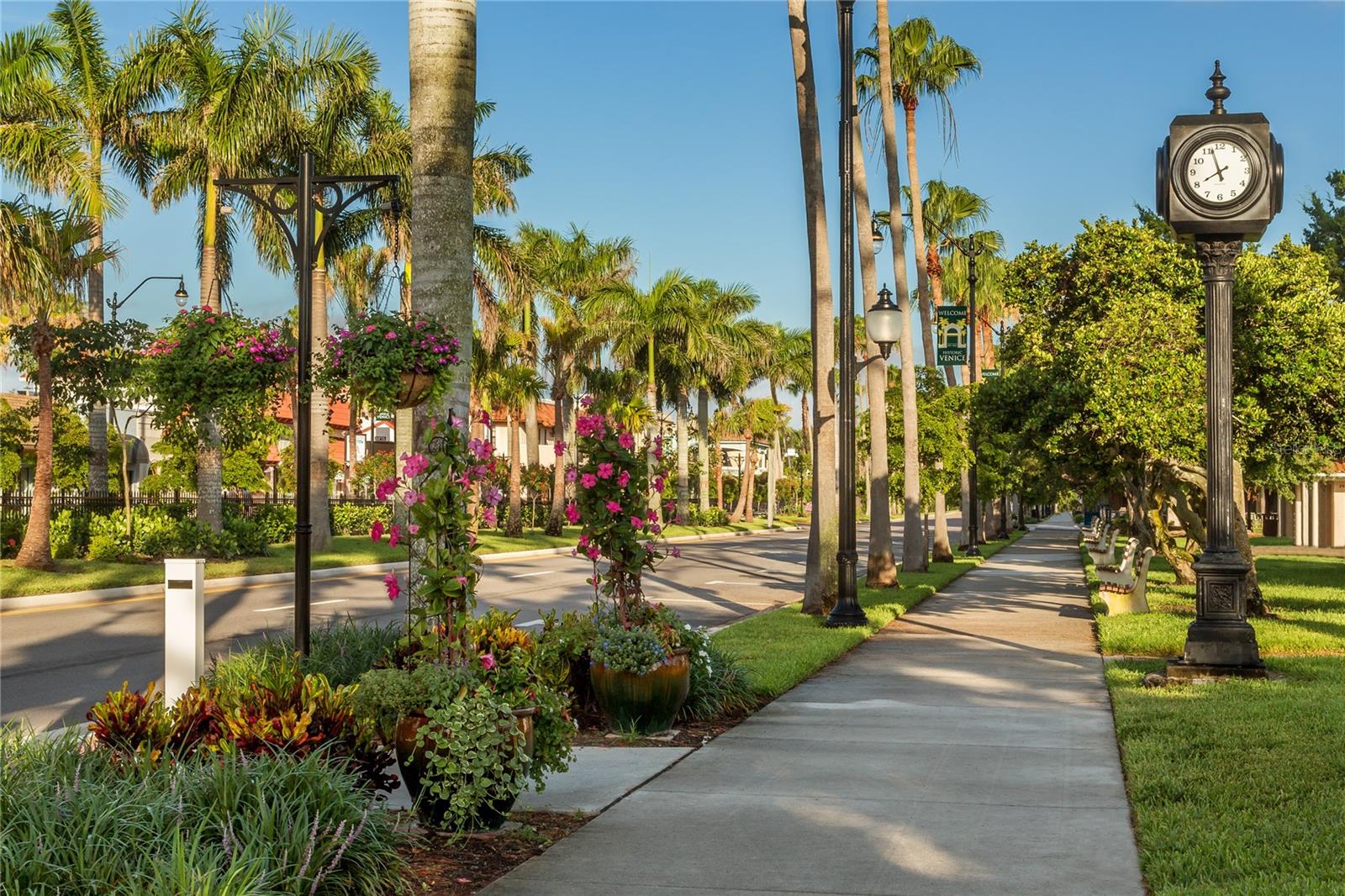 ISLAND SHORES - Residential