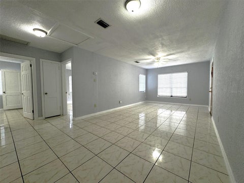 Tiny photo for 809 Oak Drive, Leesburg, FL 34748 (MLS # O6453005)