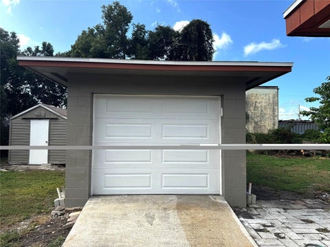 Tiny photo for 809 Oak Drive, Leesburg, FL 34748 (MLS # O6453005)