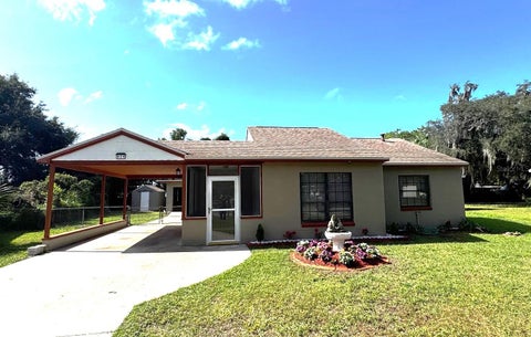 Photo of 809 Oak Drive, Leesburg, FL 34748 (MLS # O6453005)
