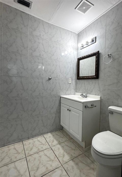 Tiny photo for 809 Oak Drive, Leesburg, FL 34748 (MLS # O6453005)