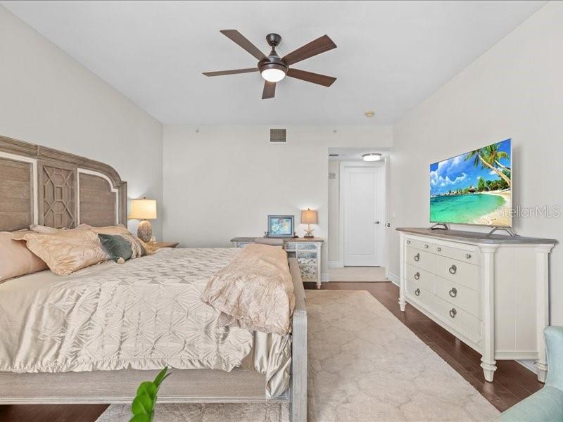 WATERS EDGE CONDO - Residential