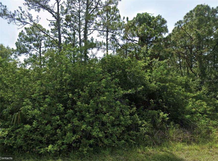 Buildable residential vacant lot located in the growing Port Charlotte Subdivision of North Port. This approx. 0.25-acre parcel offers a great opportunity to build your Florida dream home or hold as an investment. Zoned AC10, allowing for residential use with space for privacy and flexibility. No HOA. Conveniently situated near shopping, dining, schools, and major roadways including I-75 for an easy commute. All information is deemed reliable but should be independently verified.