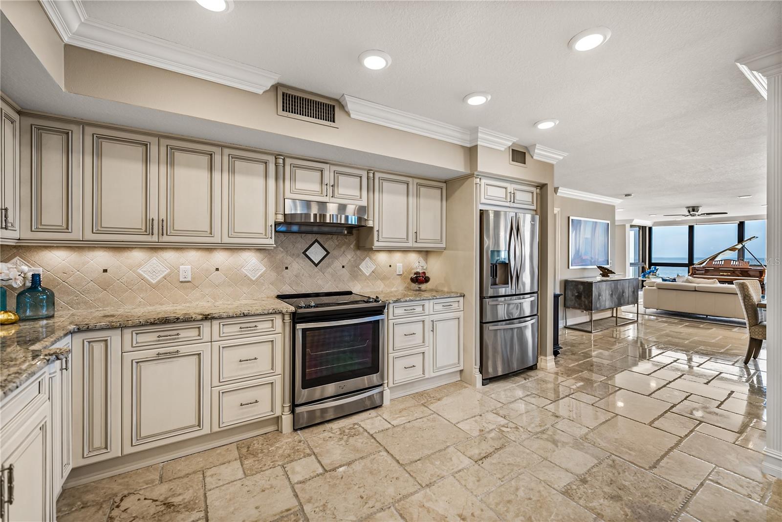 SEAMARK CONDO - Residential