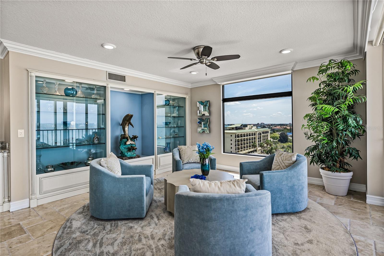 SEAMARK CONDO - Residential