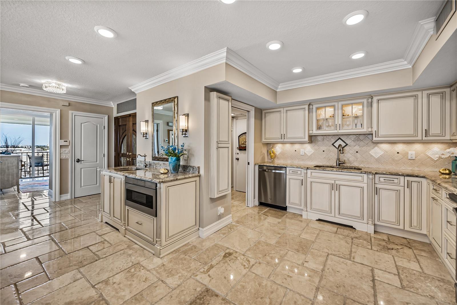 SEAMARK CONDO - Residential