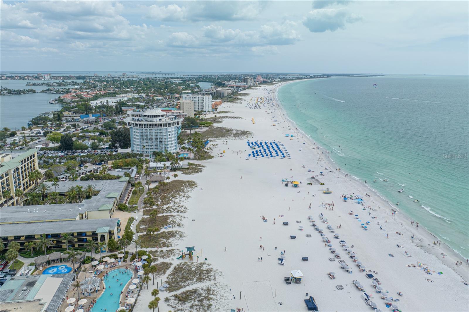 SEAMARK CONDO - Residential